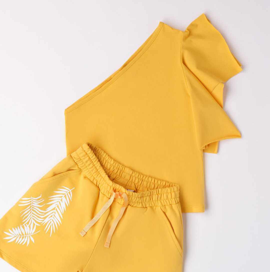 Camiseta Asimétrica + Short Mostaza de Ido - Imagen 2